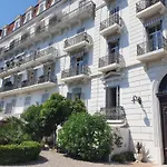 Cannes Californie, Winter Palace, A 2 Pas De La Rue D\'Antibes Et Des Plages De La Croisette